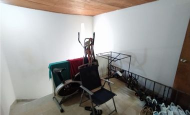 VENTA DE CASA ROBLEDO VILLA FLORA