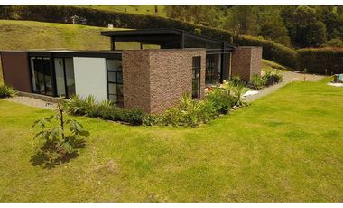 Casa Moderna En Condominio Campestre Oriente Antioqueño