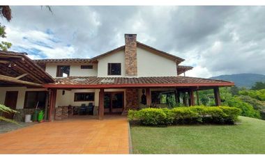 Vendo Casa Campestre en Fizebad, El Retiro Antioquia