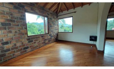 Vendo Casa Campestre en Fizebad, El Retiro Antioquia