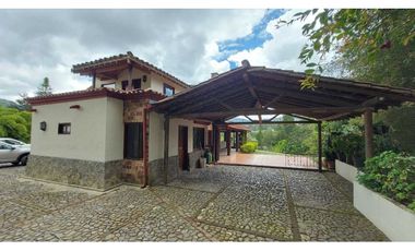 Vendo Casa Campestre en Fizebad, El Retiro Antioquia