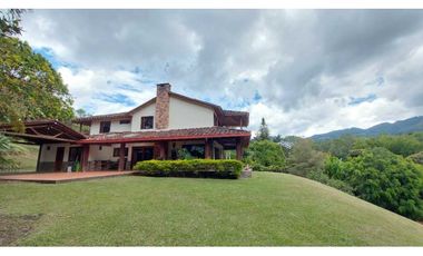 Vendo Casa Campestre en Fizebad, El Retiro Antioquia