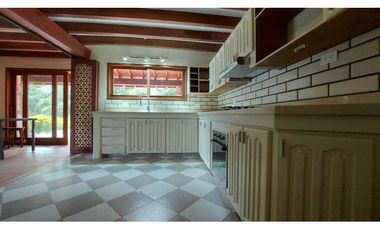 Vendo Casa Campestre en Fizebad, El Retiro Antioquia