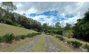 Vendo Casa Campestre en Fizebad, El Retiro Antioquia