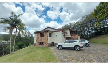 Vendo Casa Campestre en Fizebad, El Retiro Antioquia