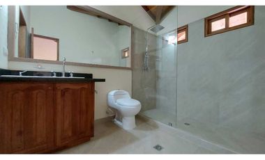 Vendo Casa Campestre en Fizebad, El Retiro Antioquia