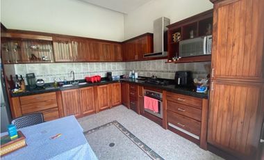 Se vende - permuta casa amplia de una planta Barrio Obrero Palmira