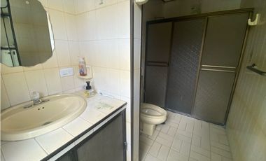 Se vende - permuta casa amplia de una planta Barrio Obrero Palmira