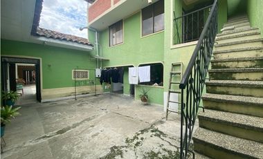 Se vende - permuta casa amplia de una planta Barrio Obrero Palmira
