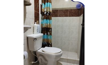 Se vende casa / barrio los robles