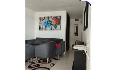 Se vende casa / barrio los robles