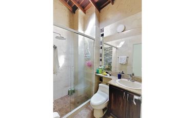 Casa en venta precio de oportunidad El Poblado - El Campestre