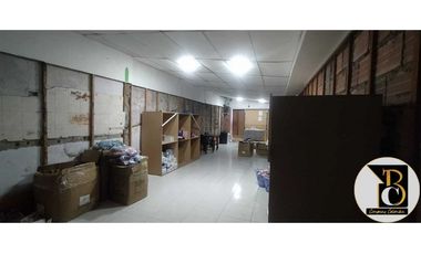 SE VENDE LOCALES COMERCIALES UBICADO SOBRE LA CRA 20 CON 13 YOPAL