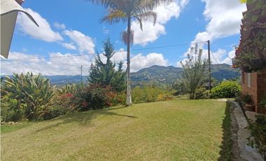 Finca en venta con vista a la piedra de El Peñol - Vereda La Hélida
