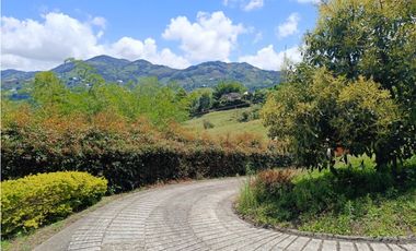 Finca en venta con vista a la piedra de El Peñol - Vereda La Hélida