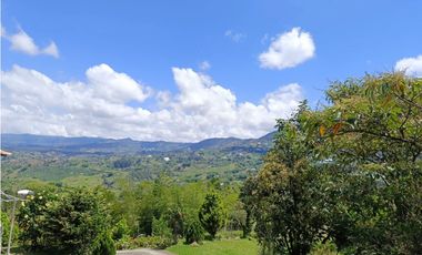 Finca en venta con vista a la piedra de El Peñol - Vereda La Hélida
