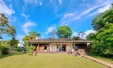 En Venta Casa Campestre en Conjunto Cerrado La Mesa