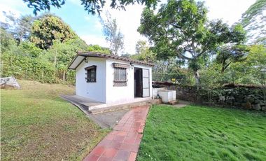 En Venta Casa Campestre en Conjunto Cerrado La Mesa