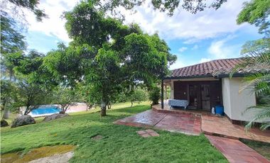 En Venta Casa Campestre en Conjunto Cerrado La Mesa