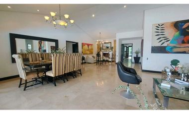 Vendo lujosa Casa en El Poblado, Medellín