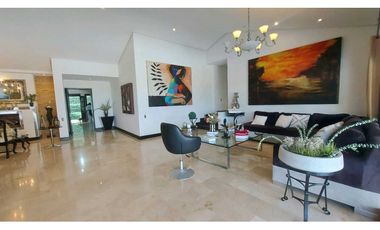 Vendo lujosa Casa en El Poblado, Medellín