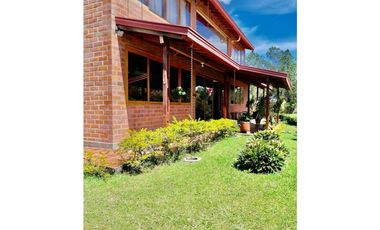 Casa finca en venta El Peñol - Vereda Horizontes