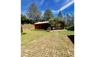 Casa finca en venta El Peñol - Vereda Horizontes