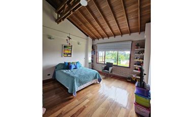 VENTA HERMOSA CASA CAMPESTRE VIA ARMENIA PEREIRA