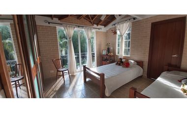 VENTA CASA CAMPESTRE CON HERMOSA VISTA TRIBUNAS PEREIRA