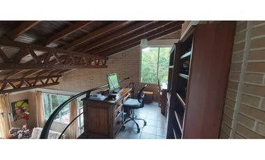 VENTA CASA CAMPESTRE CON HERMOSA VISTA TRIBUNAS PEREIRA