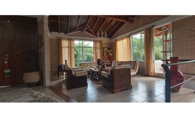 VENTA CASA CAMPESTRE CON HERMOSA VISTA TRIBUNAS PEREIRA