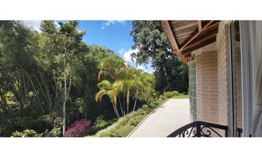 VENTA CASA CAMPESTRE CON HERMOSA VISTA TRIBUNAS PEREIRA