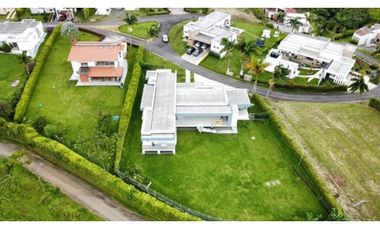VENTA HERMOSA CASA CAMPESTRE - SECTOR TRIBUNAS VIA ARMENIA - PEREIRA