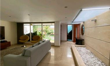 Mejor imposible Arriendo Casa Amoblada Chico Alto, Bogotá