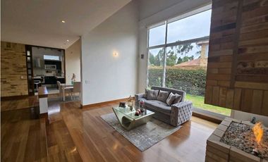 VENTA ESPECTACULAR CASA CAJICA