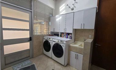 VENTA ESPECTACULAR CASA CAJICA