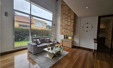 VENTA ESPECTACULAR CASA CAJICA