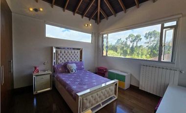 VENTA ESPECTACULAR CASA CAJICA