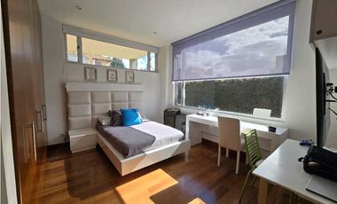 VENTA ESPECTACULAR CASA CAJICA