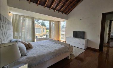 VENTA ESPECTACULAR CASA CAJICA