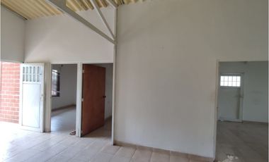 LUXA VENDE PARCELA UBICADA PARADOR LA FRESA 300 mts VIA PANAMERICANA.