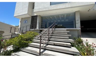 Venta de Oficina, Edf Empresarial, Santa Marta