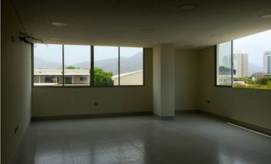Venta de Oficina, Edf Empresarial, Santa Marta