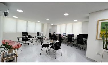 Venta de Oficina, Edf Empresarial, Santa Marta