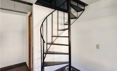 Local para la venta con manzarda