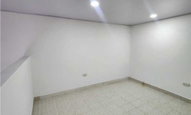 Local para la venta con manzarda