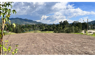 VENTA LOTE EL RETIRO