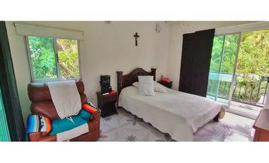 Maat vende Casa Campestre, Tobia Chica-Nocaima 1.052m2 $450Millones