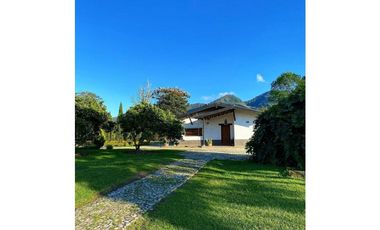 Alquiler Finca Carmen de Viboral son 6400 Mts2 Lote con 5 alcobas