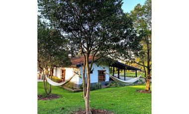 Alquiler Finca Carmen de Viboral son 6400 Mts2 Lote con 5 alcobas